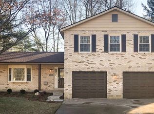 9637 Ironmaster Dr, Burke, VA 22015