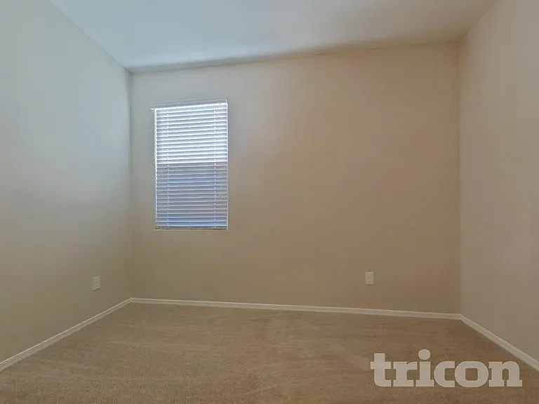 29957 W Mitchell Ave — Photo 10