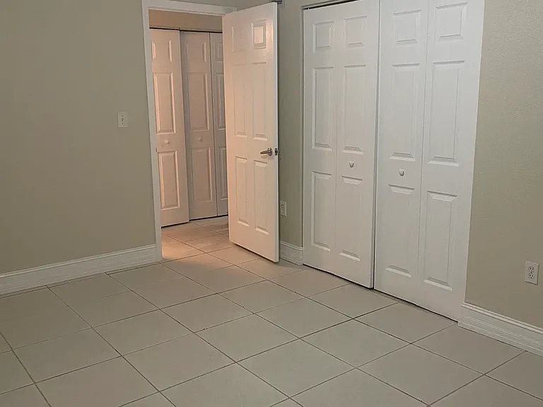 1925 Madison St #23 — Photo 5