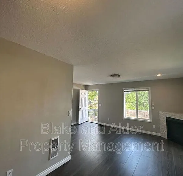 5609A SE 117th Ave — Photo 8