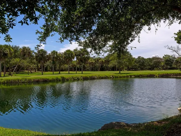 300 Harbour Dr Unit 401, Vero Beach, FL 32963