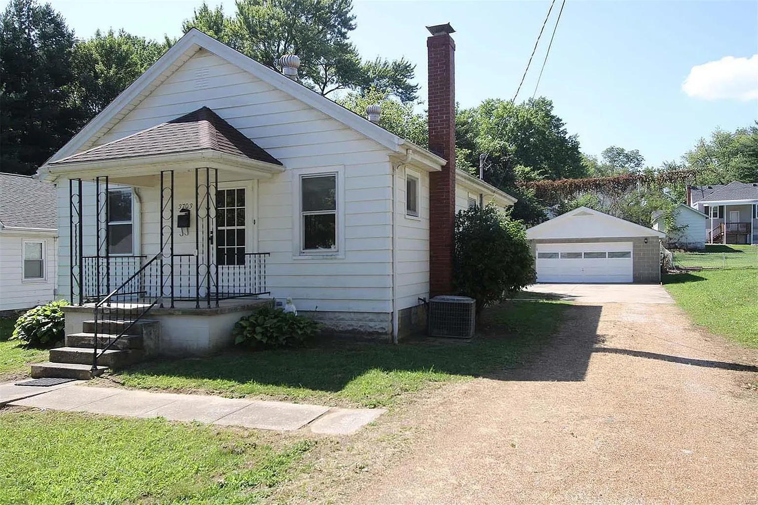 3703 Horn Ave photo 1