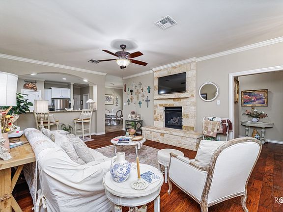 5th image of 4210 Lexington Pl