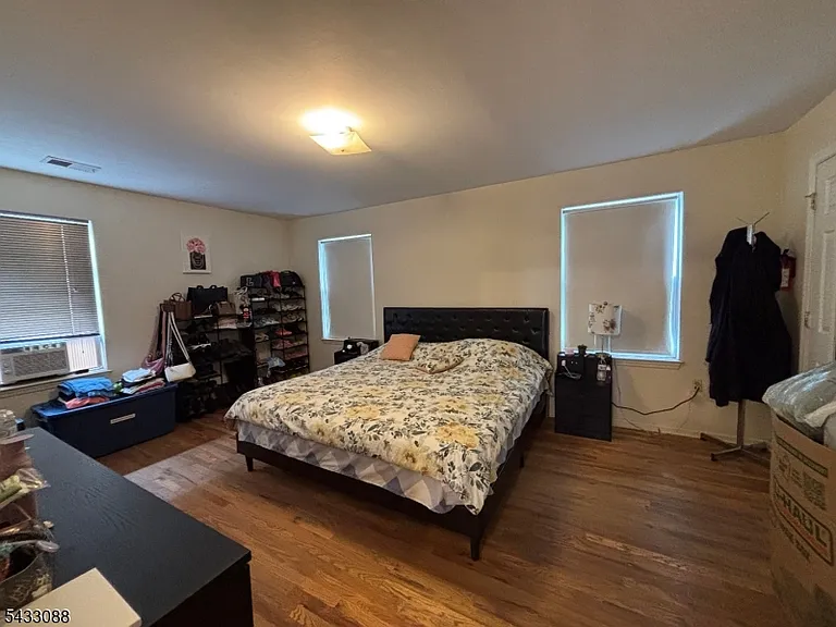 76 Port Ave #2 — Photo 4