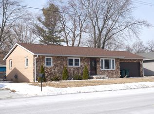 973 Cardinal Dr, Bradley, IL 60915