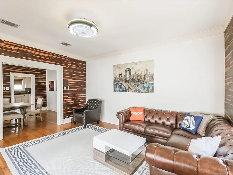 1716 Richmond Ave #2