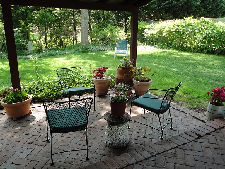 1 Gegan Dr — Photo 13