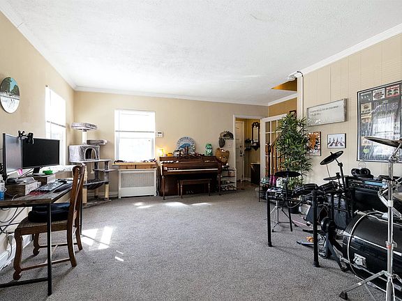 4th image of 5807 217th St