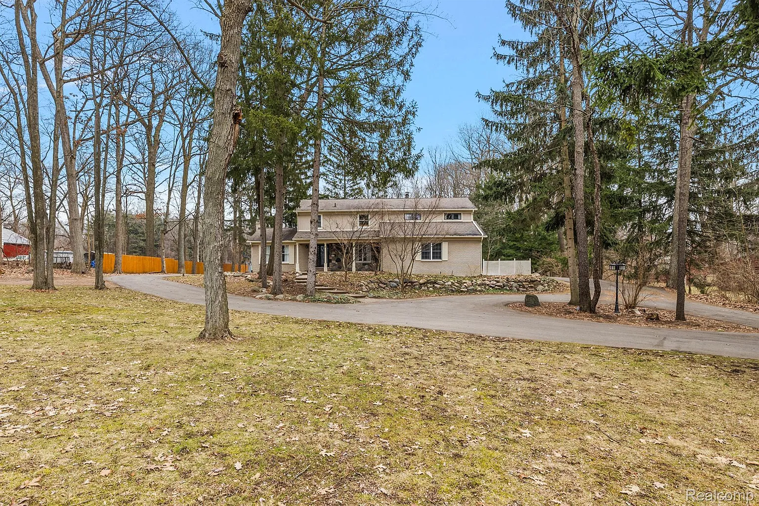 5021 Clarkston Rd photo 1