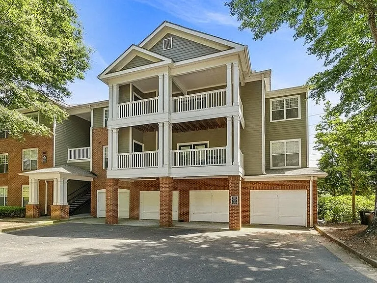 Parkside at Town Center — Photo 35