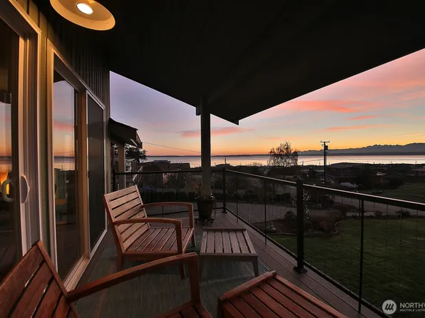 5539 Mutiny Sands Road, Freeland, WA 98249