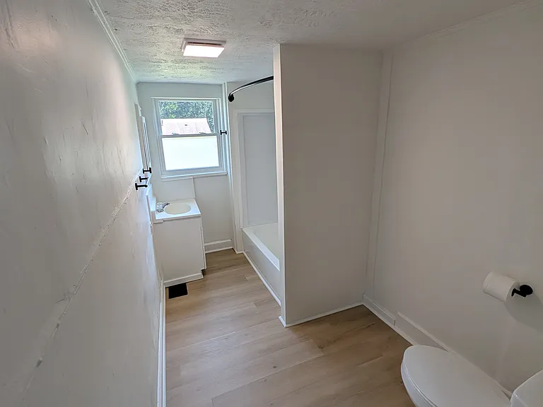 1112 Cherry St — Photo 9