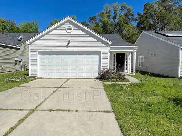 255 Coosawatchie St, Summerville, SC 29485