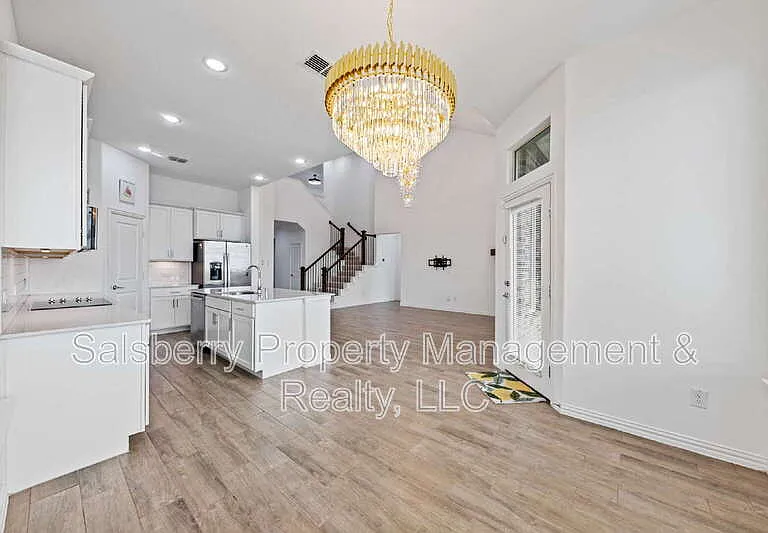149 Cherryvale Ln — Photo 8