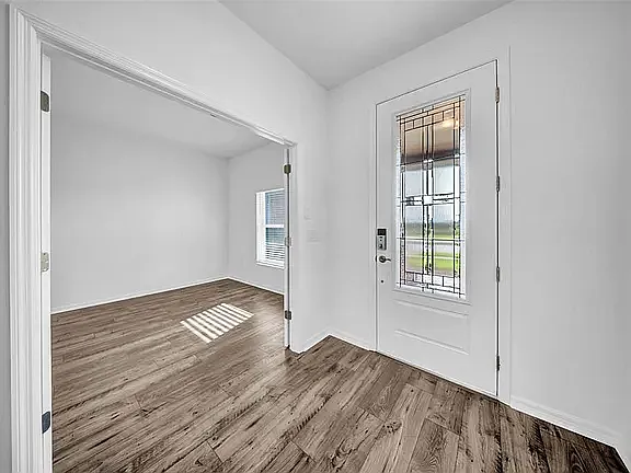 5841 Riverston Ave — Photo 2