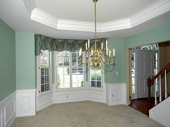 4th image of 1210 Lochshyre Way