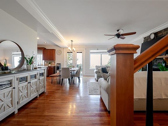 4th image of 3379 Goldstream Dr
