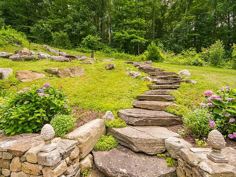 260 White Deer Rocks Rd — Photo 6