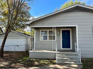 1207 Seminary Ave, Tahlequah, OK 74464