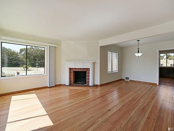 5th image of 2783 41st Ave