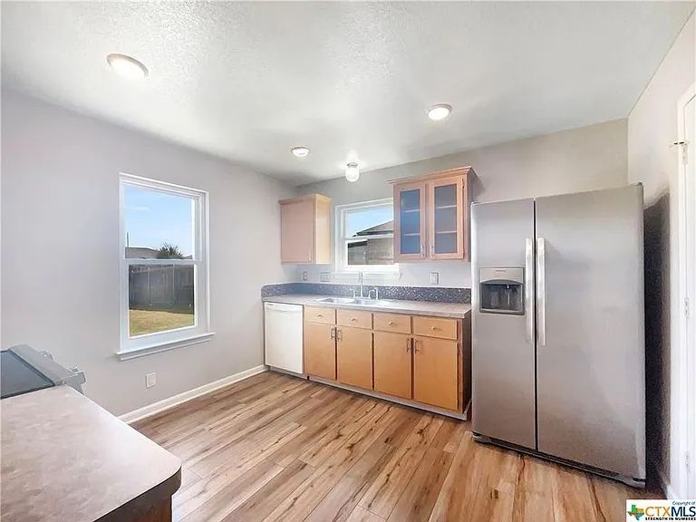 3307 Lorena Dr — Photo 2