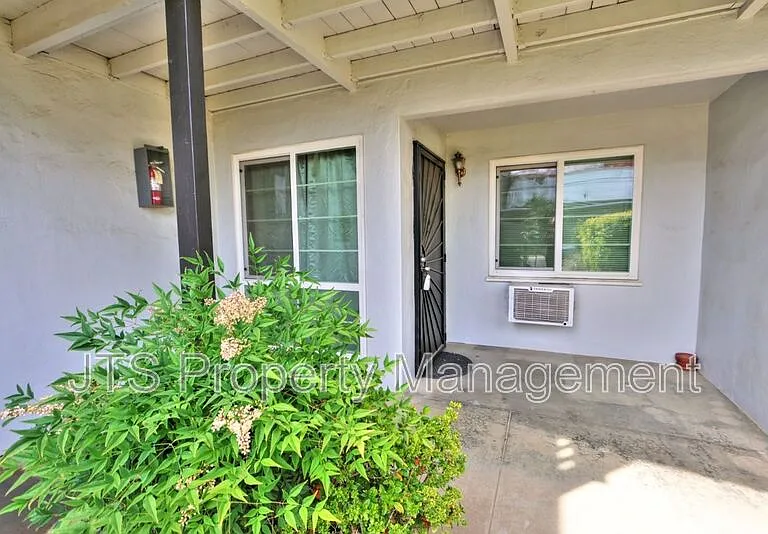 4439 V St #1 — Photo 6