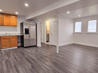 25 Nantucket Ln, Deer Park, NY 11729