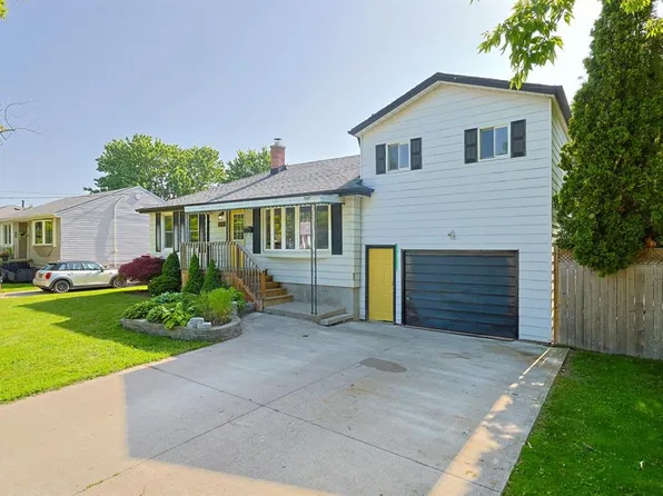 898 Grandview Ave, Sarnia, ON N7V 3X2