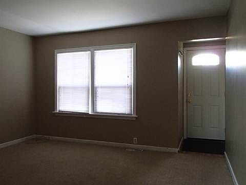 4th image of 10725 74th Ave NW