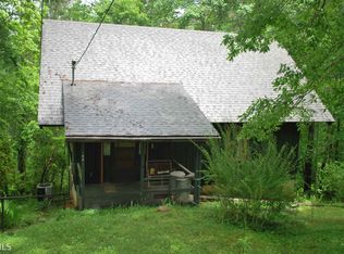 196 Waterfall Dr, Cleveland, GA 30528