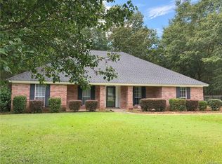 195 Cedar Ridge Dr, Wetumpka, AL 36093