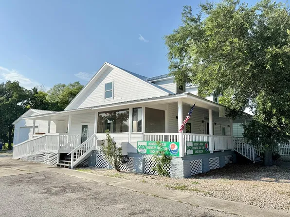 133 Avenue E, Apalachicola, FL 32320