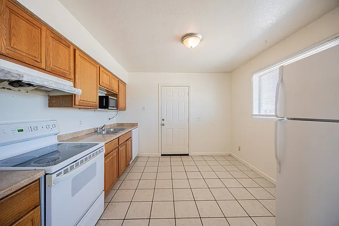 949 E Flint St #1 — Photo 7