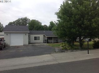 735 E Hurlburt Ave, Hermiston, OR 97838