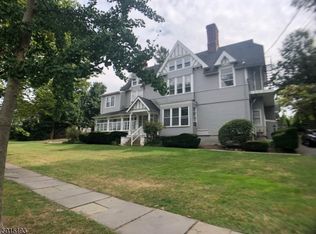 74 Kent Place Blvd APT 5, Summit, NJ 07901