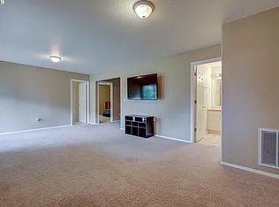 417 NW Battaglia Ave, Gresham, OR