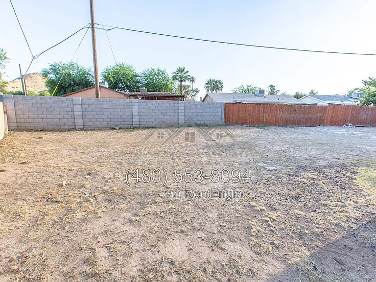 2533 E Blanche Dr — Photo 35