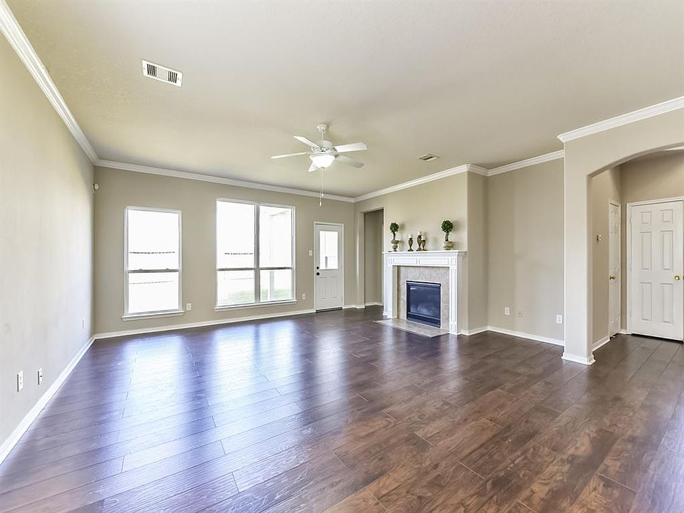 1st image of 5607 Bay Leaf Dr