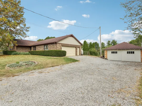 30 N Walnut St, Jamestown, IN 46147