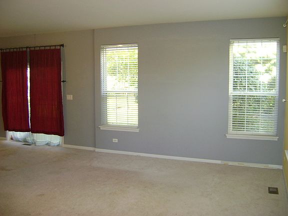 3rd image of 87 Stonegate Ln #2804