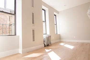 Rented by Nolita Group