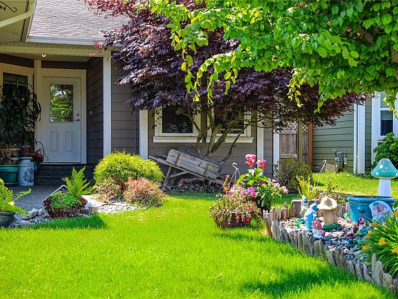 2nd image of 39 Strathcona Way