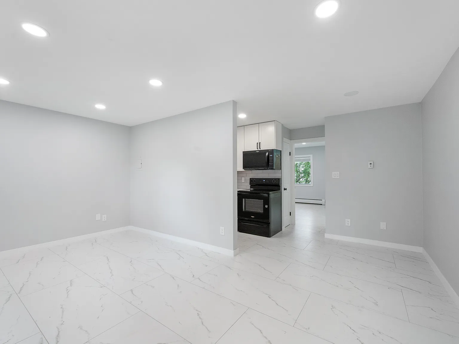 1 bed, 553 sqft, $1,400 — Photo 2