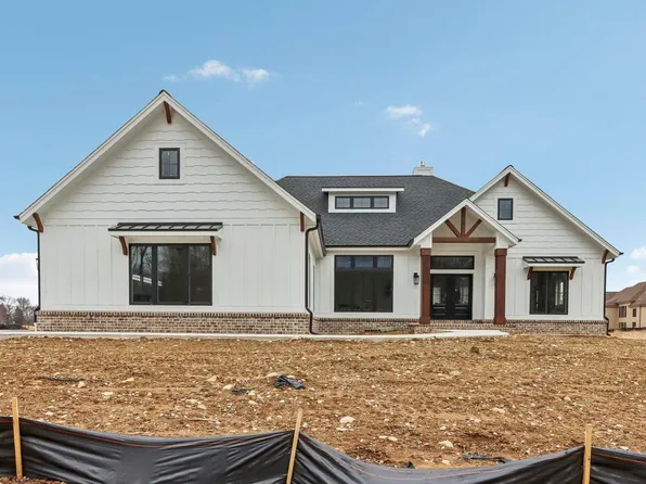 W275S3580 Payne Stewart COURT, Waukesha, WI 53189