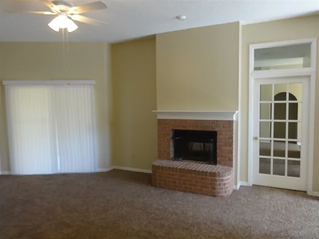 845 Brookstone Ct — Photo 4