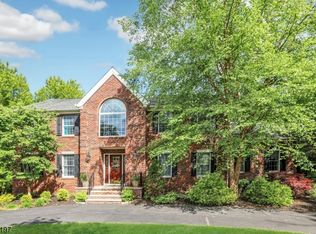 5 Ivy Ln, Mahwah, NJ 07430