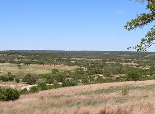 24 Boot Ranch Cir, Fredericksburg, TX 78624