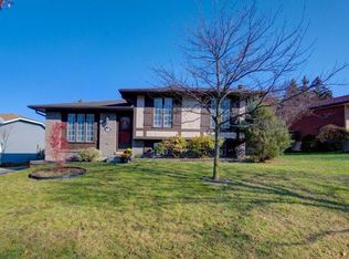 76 Devonglen Dr, Kitchener, ON N2E2C5