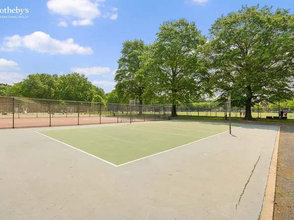 55 Parade Place image 14 of 14