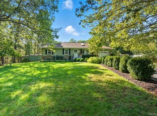 173 W End Ave, Shirley, NY 11967